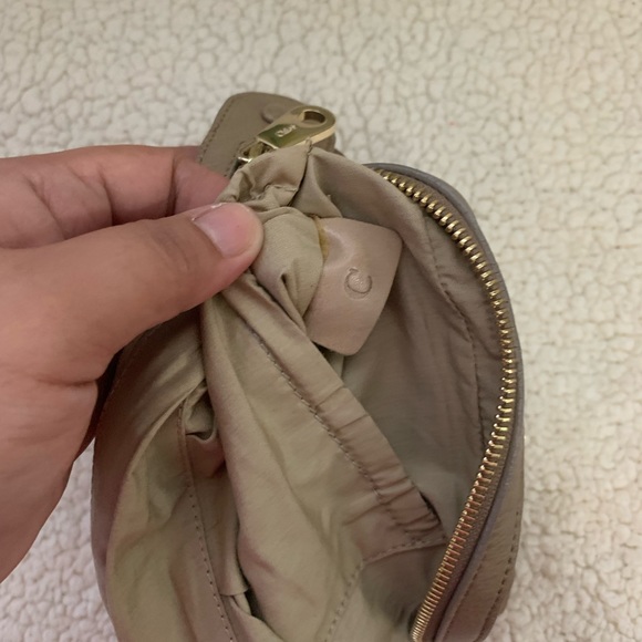 Chloe Pouch - Picture 6 of 8